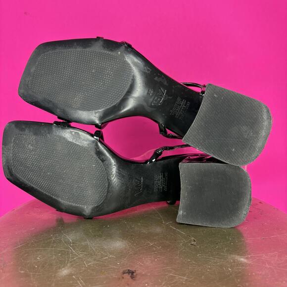 Zara Patent Black Strappy Square Toe Heeled Sandal Sz 39 - Picture 6 of 8